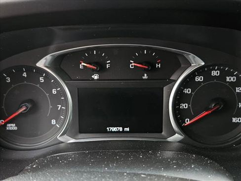 Used 2019 GMC Acadia SLT image 16