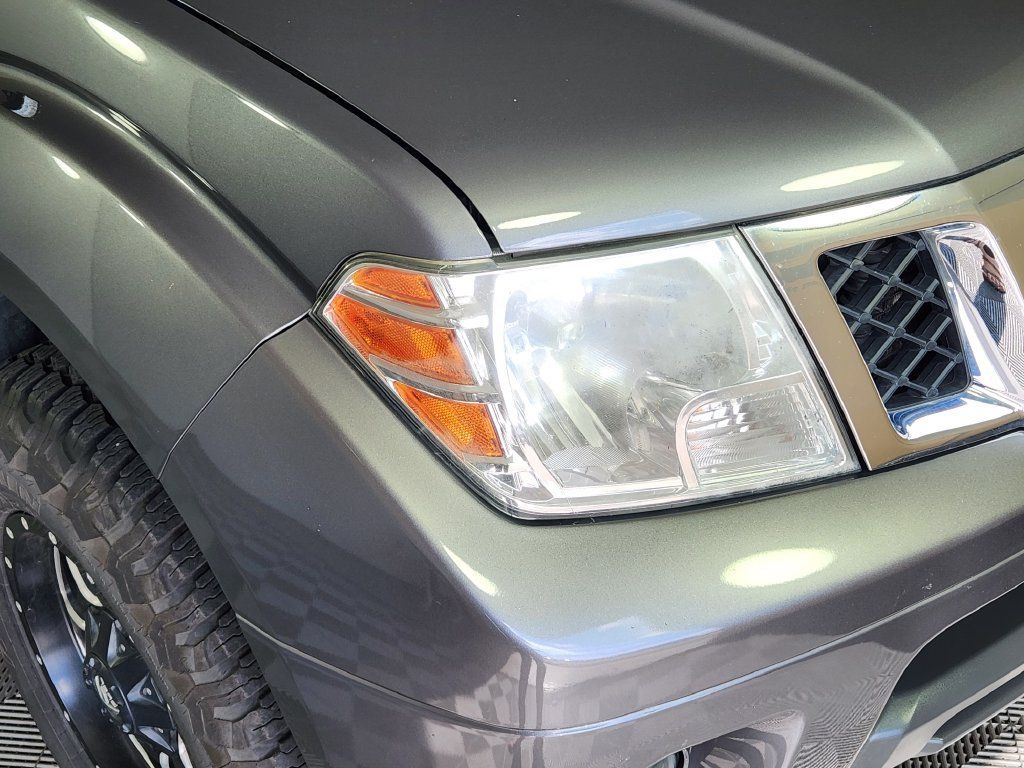 Used 2019 Nissan Frontier SV w/ Value Truck Package AWD/4WD image 10
