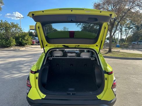Used 2025 Hyundai Kona SEL FWD image 27