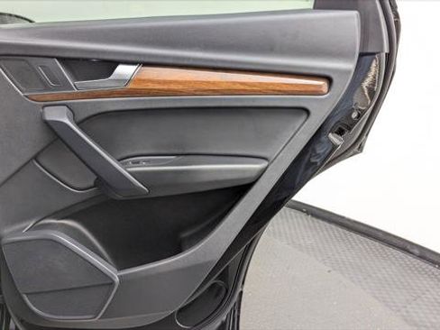 Used 2023 Audi Q5 2.0T Premium image 21