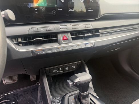 Used 2026 Kia K4 FWD image 17