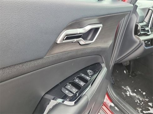 Certified 2023 Kia Sportage X-Line image 7