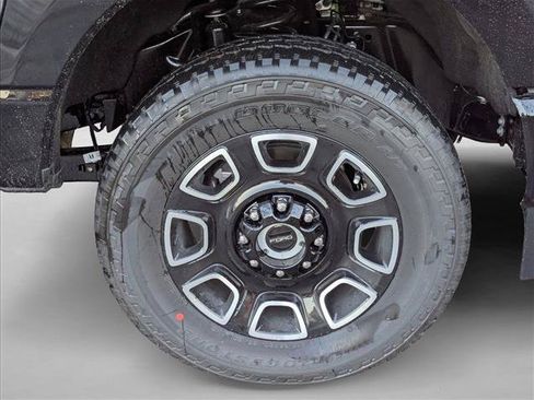 New 2026 Ford F250 Platinum AWD/4WD image 9