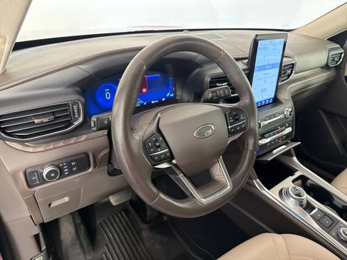 Used 2020 Ford Explorer Platinum w/ Premium Technology Package AWD/4WD image 14