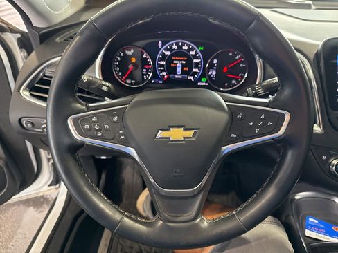 Used 2023 Chevrolet Malibu LT FWD image 22
