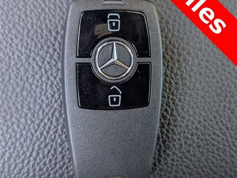 Used 2023 Mercedes-Benz Sprinter 144 Cargo image 27