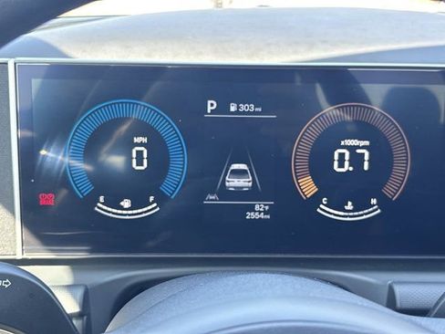 Used 2025 Hyundai Santa Cruz SEL image 24