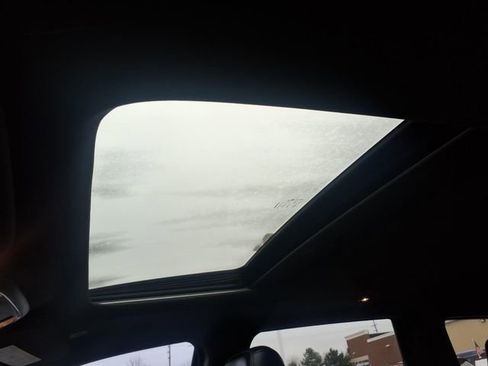 Used 2018 Jeep Grand Cherokee Altitude image 18