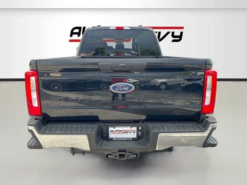 Used 2023 Ford F250 XL w/ XL Chrome Package RWD image 6