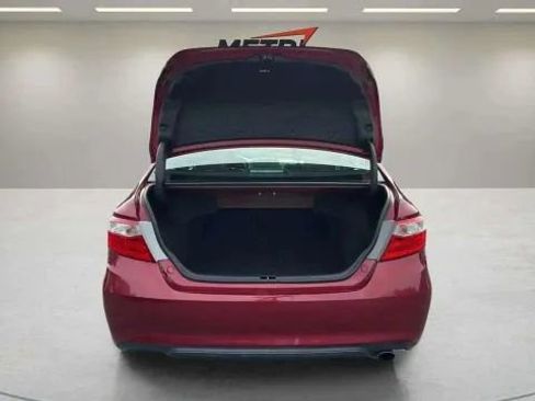 Used 2015 Toyota Camry SE image 32