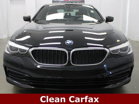 Used 2019 BMW 530i w/ Convenience Package image 3
