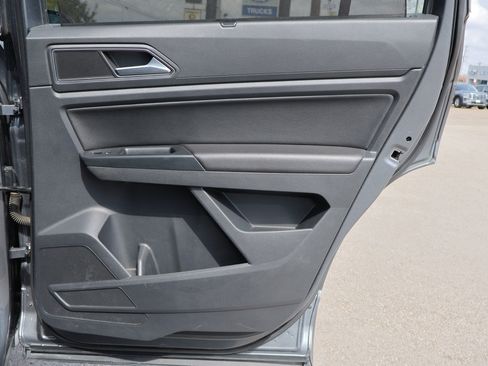 Used 2019 Volkswagen Atlas SEL R-Line image 36