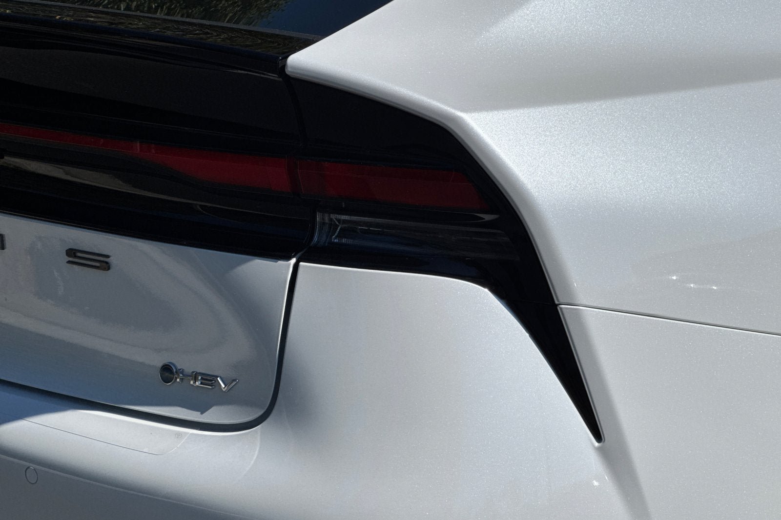 New 2027 Toyota Prius LE FWD image 30