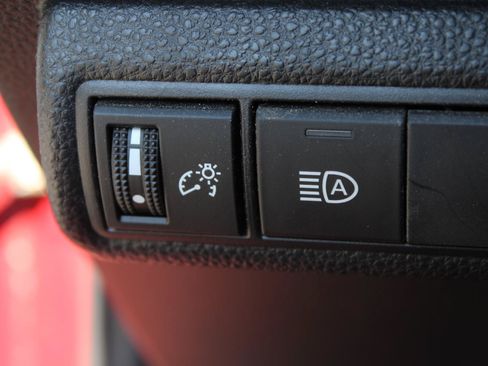 Used 2022 Toyota Corolla LE w/ Carpet Mat Package (TMS) FWD image 10