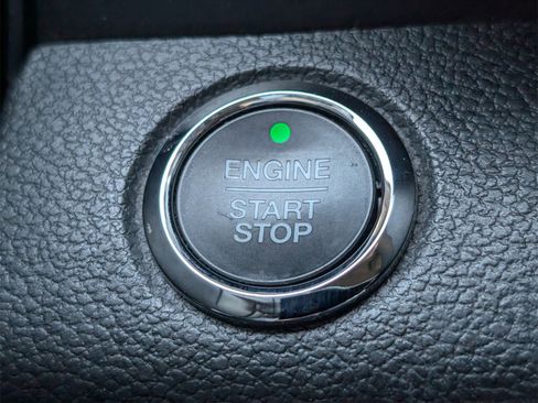 Used 2021 Ford Expedition Limited image 29