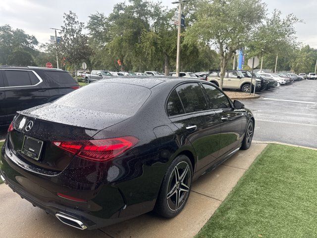 Used 2024 Mercedes-Benz C 300 Sedan image 4