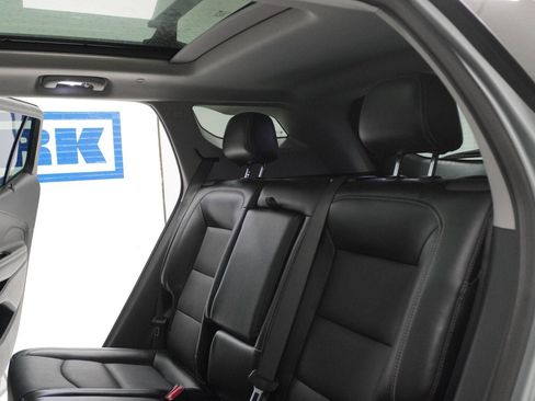 Used 2023 GMC Terrain SLT w/ LPO, 'HIT The Road' Package FWD image 27