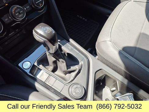 Used 2024 Volkswagen Taos SE w/ Black Wheel Plus Package AWD/4WD image 23