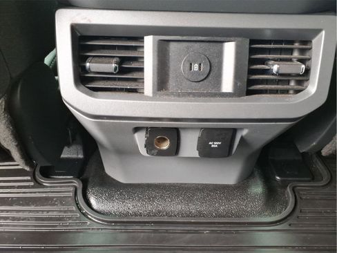 Used 2023 Ford F250 XLT w/ XLT Premium Package image 15