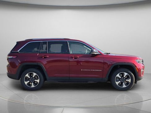 Used 2024 Jeep Grand Cherokee Limited 4xe AWD/4WD image 8