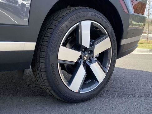 New 2026 Hyundai Santa Fe Limited FWD image 9