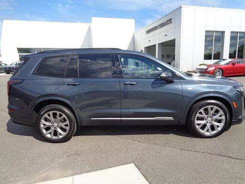 Used 2020 Cadillac XT6 Sport AWD/4WD image 4