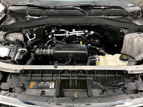 Used 2023 Ford Explorer XLT w/ Equipment Group 202A RWD image 11