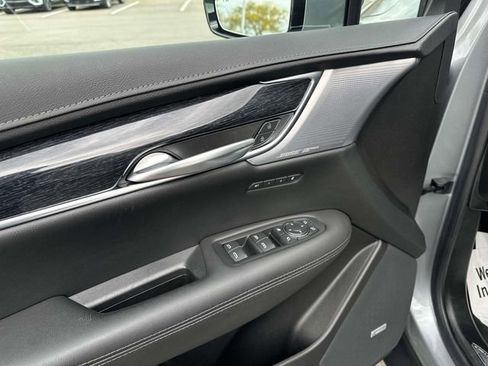 Certified 2023 Cadillac XT5 Premium Luxury AWD/4WD image 17