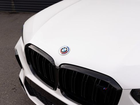 Used 2022 BMW X5 M w/ Competition Package 2 image 8