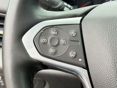 Used 2023 Chevrolet Traverse RS w/ LPO, Floor Liner Package AWD/4WD image 18