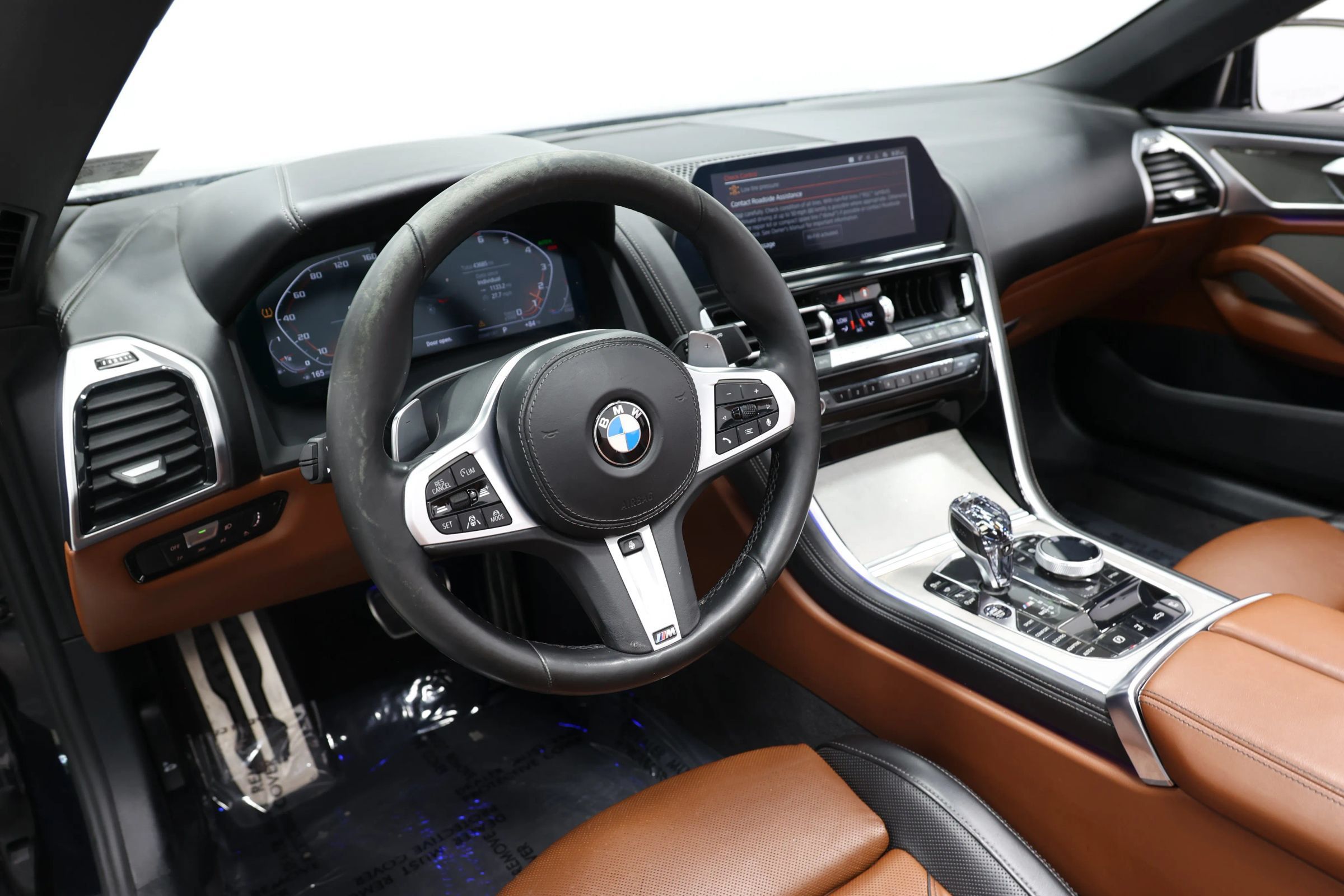 Used 2019 BMW M850i xDrive Convertible AWD/4WD image 2