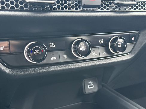 Used 2025 Honda HR-V Sport image 25