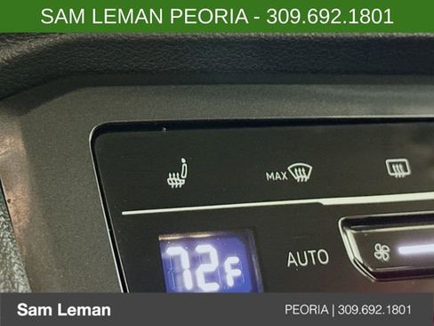 Used 2023 Volkswagen Tiguan SE image 19