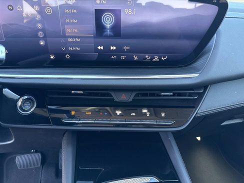 Used 2025 Buick Envision Preferred image 26