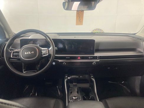 Certified 2024 Kia Sorento S image 6