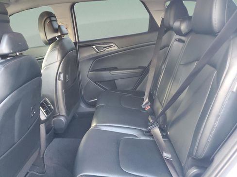 Certified 2024 Kia Sportage EX image 7