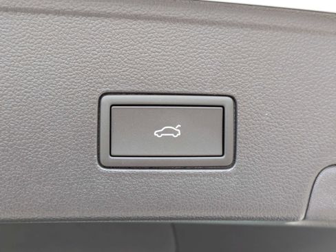 New 2026 Volkswagen Atlas Cross Sport SEL Premium R-Line image 14