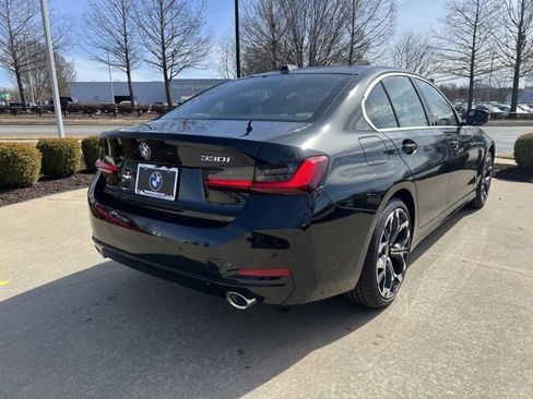Certified 2025 BMW 330i xDrive Sedan w/ Premium Package image 5