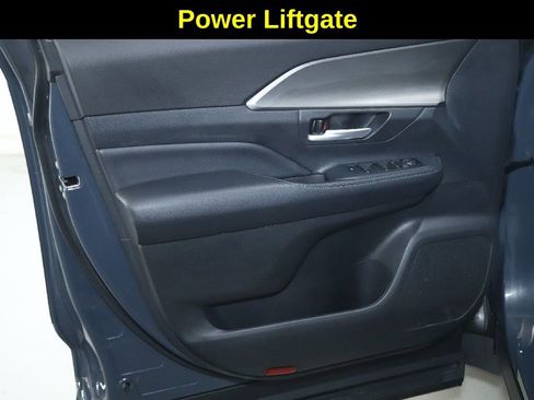 Used 2024 Toyota Grand Highlander XLE image 16