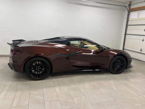 Used 2023 Chevrolet Corvette Z06 image 23