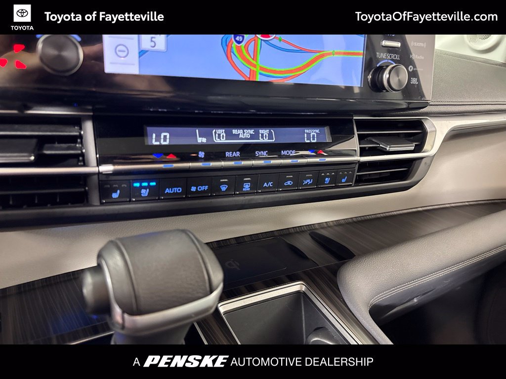 Certified 2023 Toyota Sienna Limited FWD image 34
