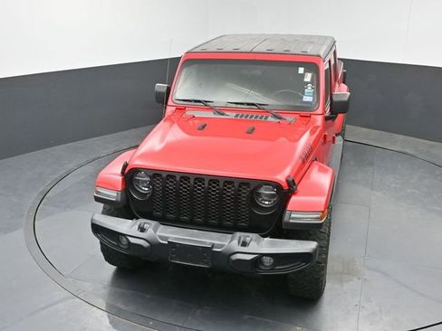 Used 2022 Jeep Gladiator Willys image 27