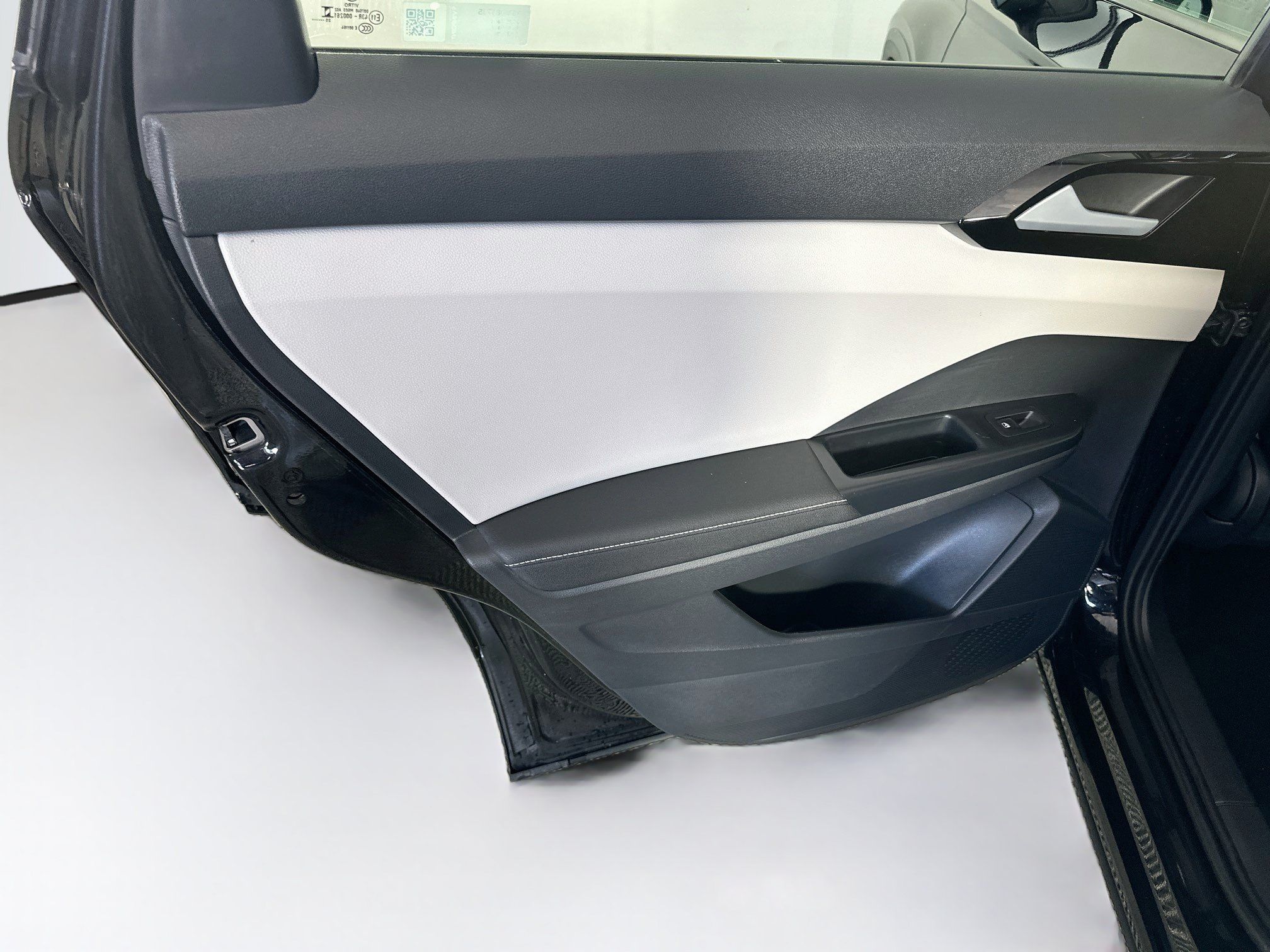 Used 2025 Volkswagen Taos S FWD image 25