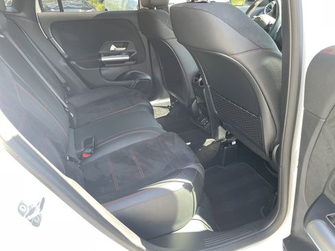 Certified 2025 Mercedes-Benz GLA 250 image 43