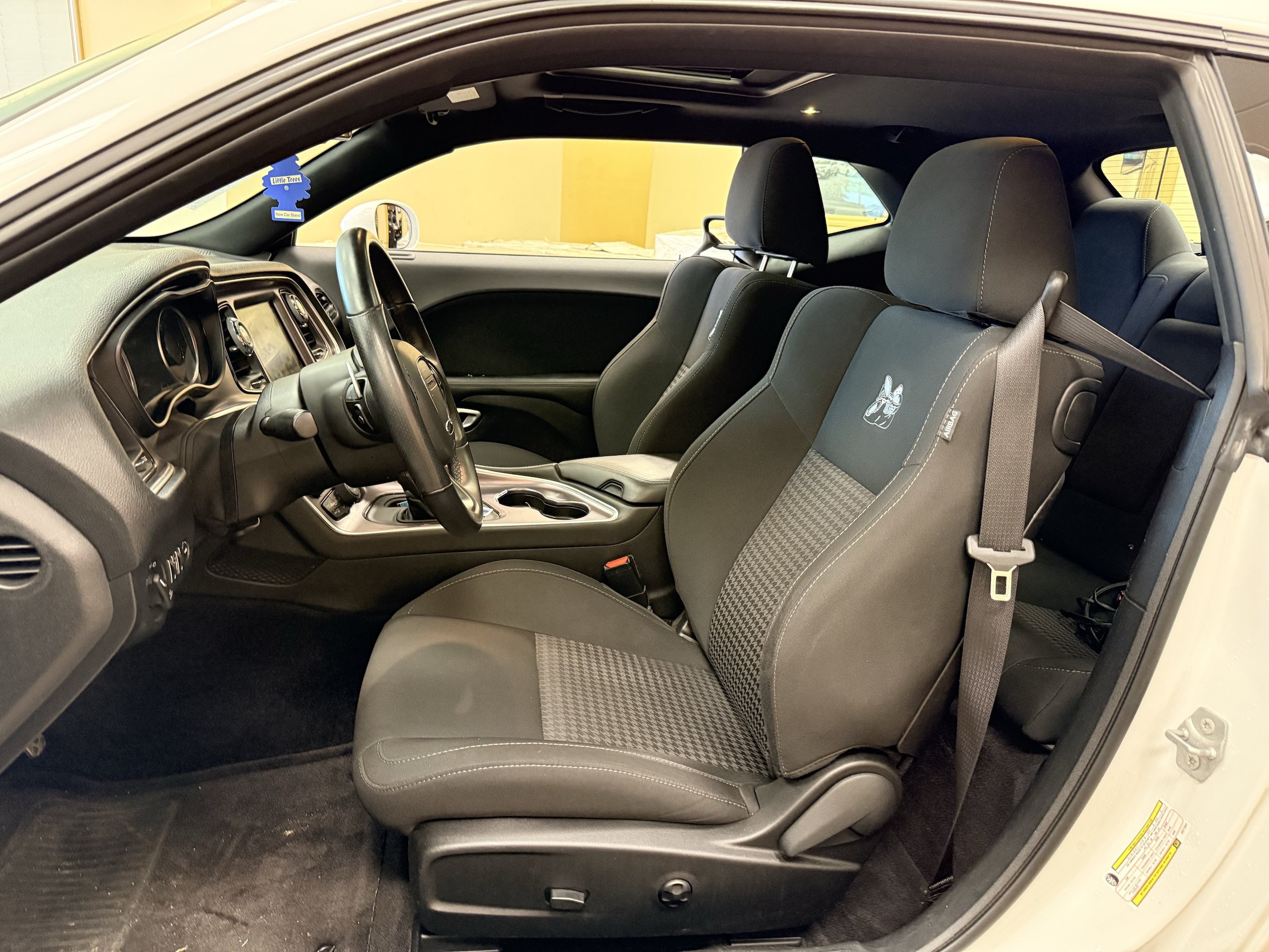 Used 2018 Dodge Challenger R/T Scat Pack w/ Dynamics Package RWD image 8