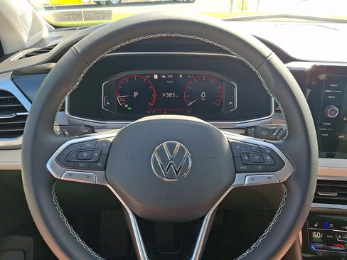 New 2026 Volkswagen Taos SEL AWD/4WD image 10