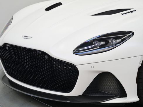 Used 2020 Aston Martin DBS Superleggera RWD image 52