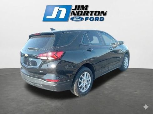 Used 2023 Chevrolet Equinox LS AWD/4WD image 10