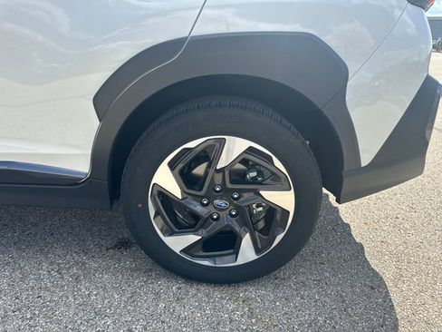 Used 2025 Subaru Crosstrek 2.5i Limited w/ Crosstrek Mirror Package image 19