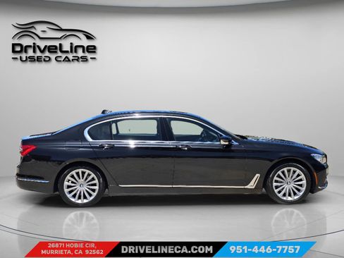 Used 2018 BMW 740i image 7